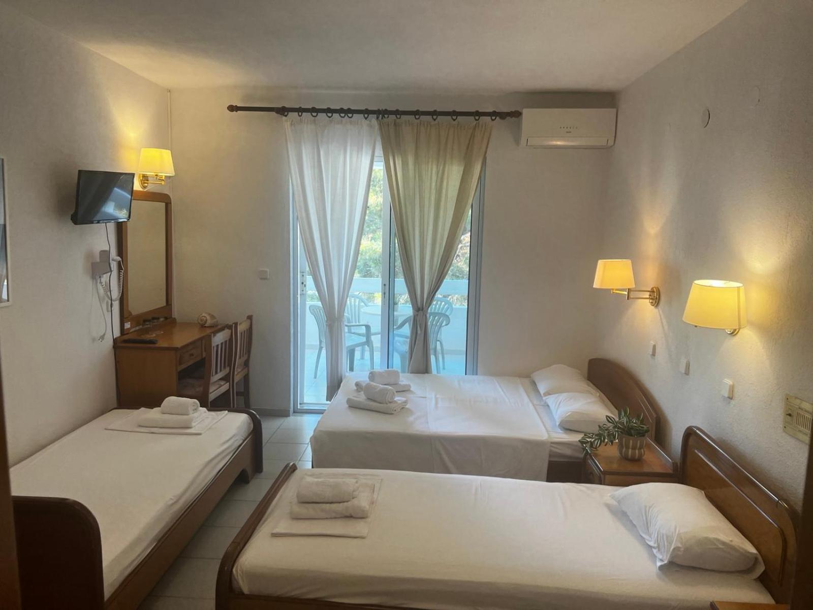 Hotel Proteas Ormos Prinou  Phòng bức ảnh