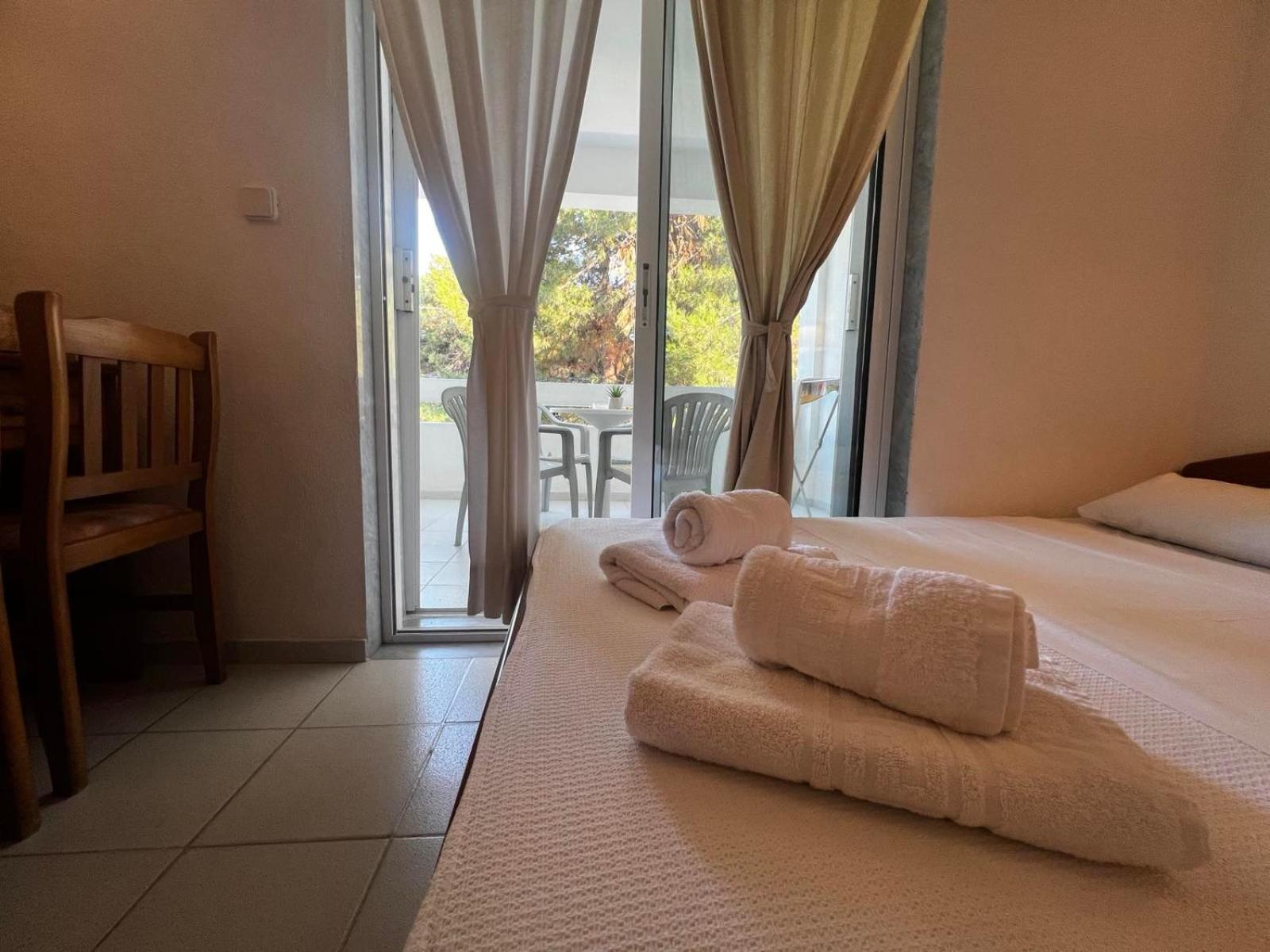 Hotel Proteas Ormos Prinou  Phòng bức ảnh