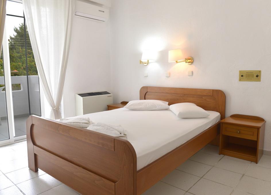 Hotel Proteas Ormos Prinou  Ngoại thất bức ảnh